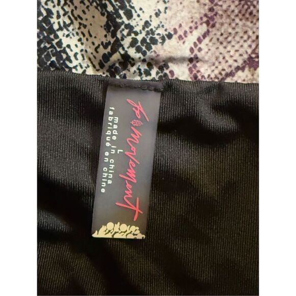 NEW Free People Movement The Way Home Shorts Sz L  in anaconda venom - Picture 10 of 10